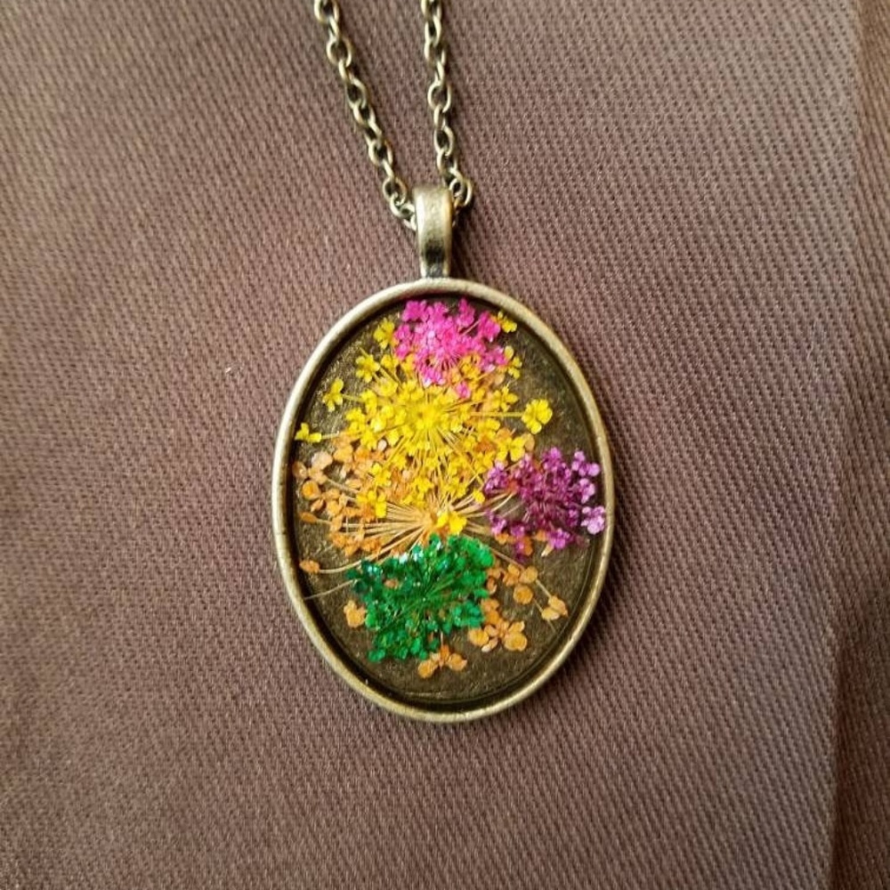 Bronze resin flower pendant